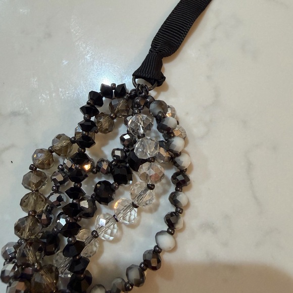 Loft beaded necklace with ribbon tie - Picture 3 of 5